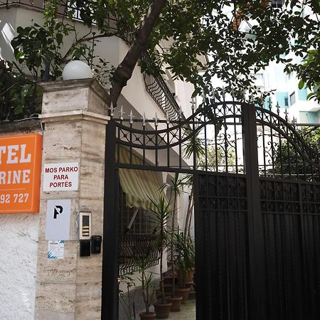 Mandarine Hostel Tirana Eksteriør billede