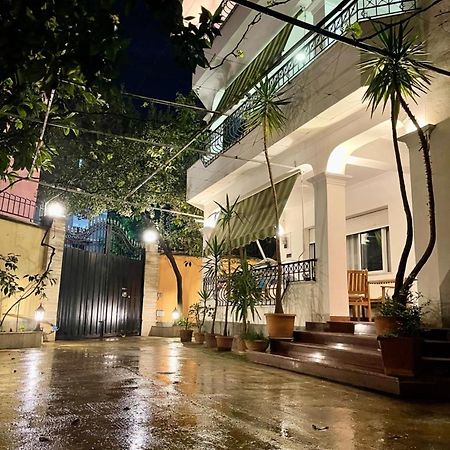 Mandarine Hostel Tirana Eksteriør billede