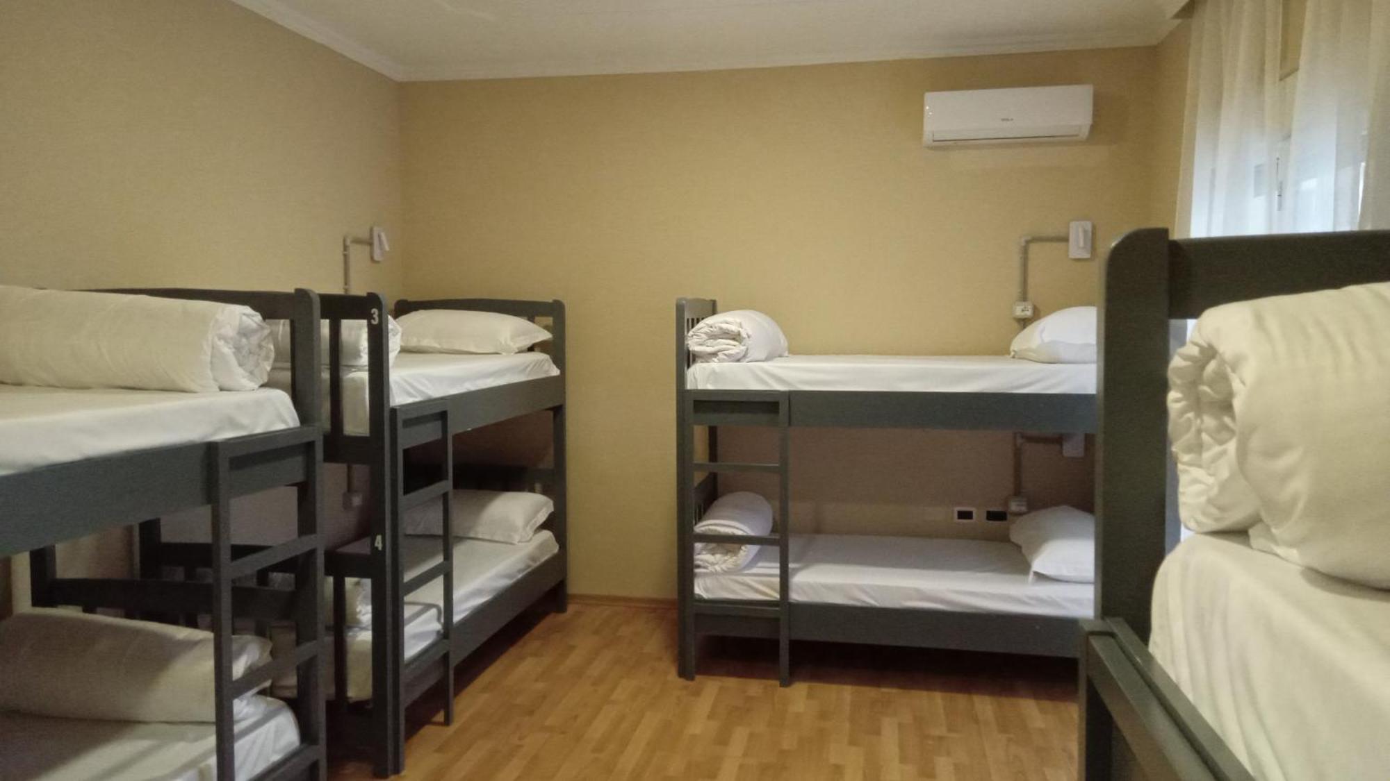 Mandarine Hostel Tirana Eksteriør billede
