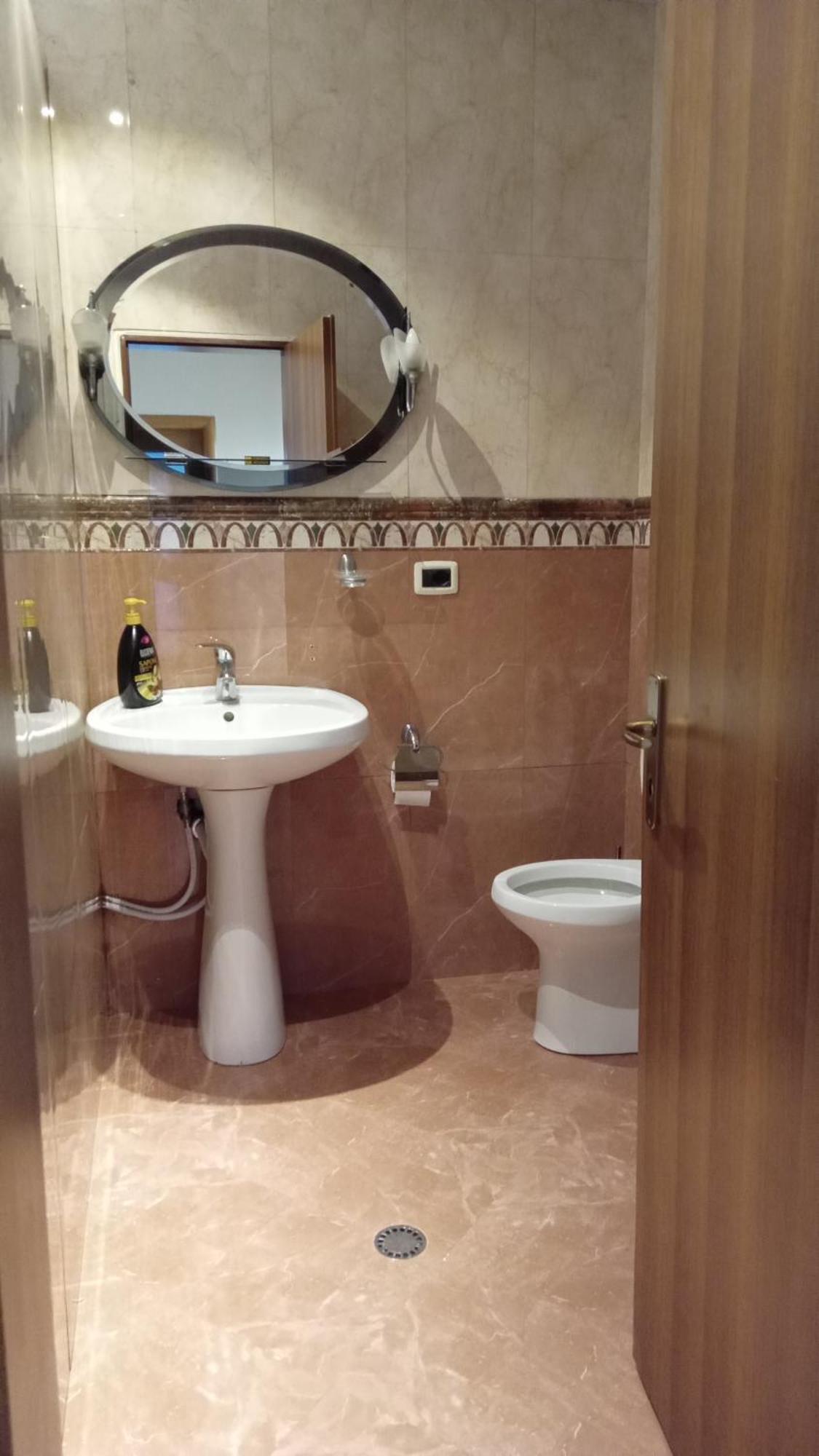 Mandarine Hostel Tirana Eksteriør billede
