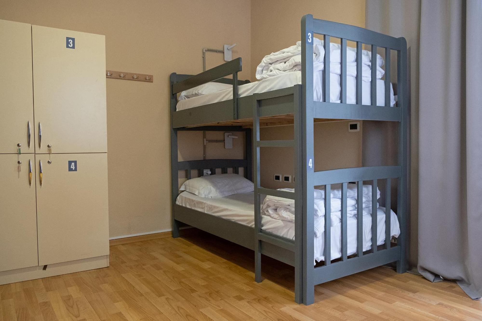 Mandarine Hostel Tirana Eksteriør billede