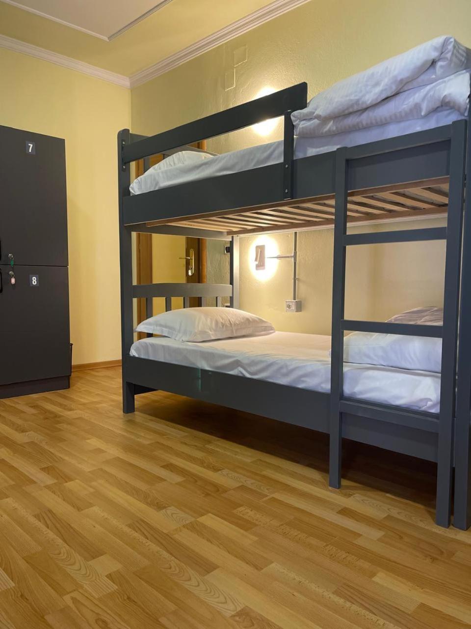 Mandarine Hostel Tirana Eksteriør billede