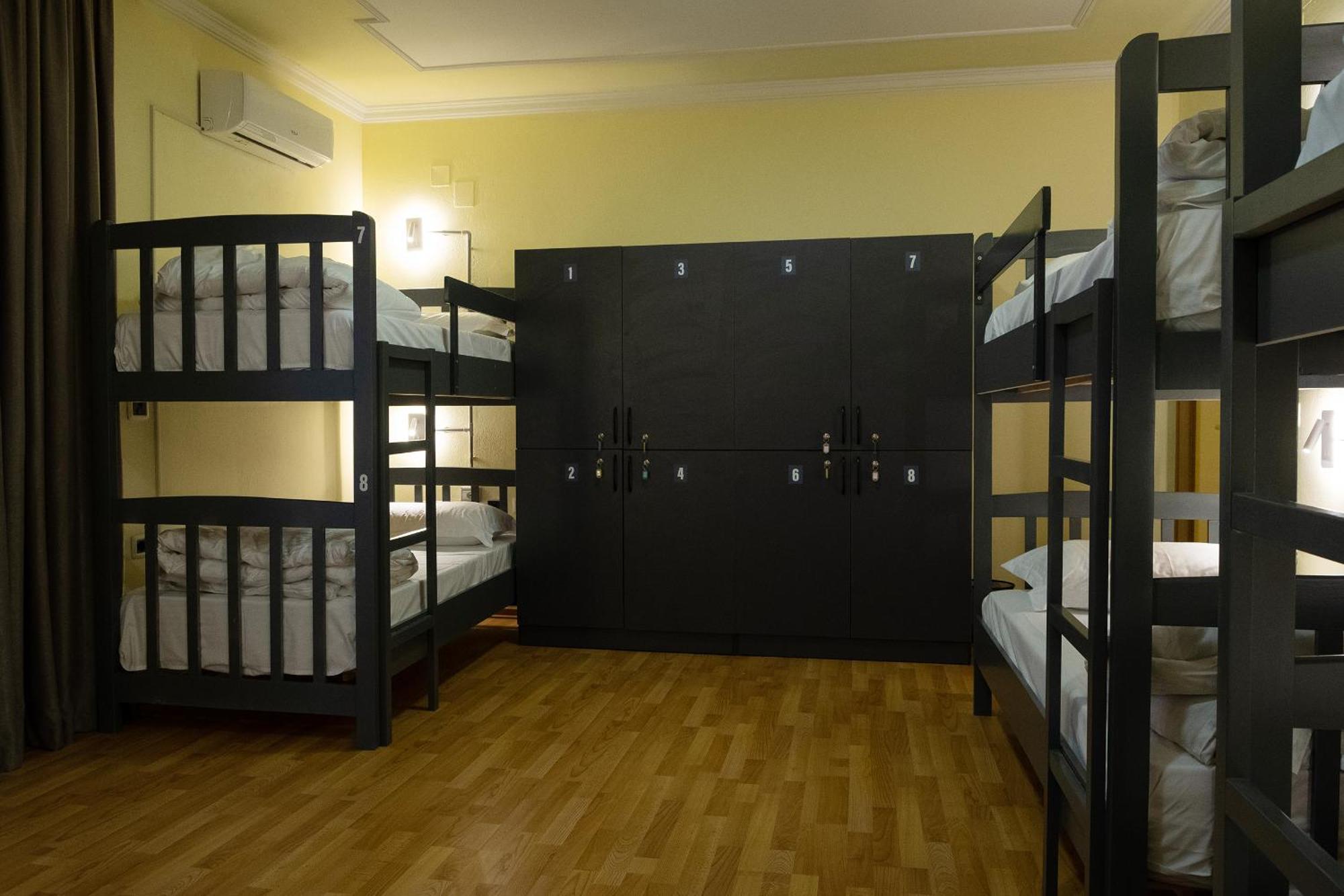 Mandarine Hostel Tirana Eksteriør billede